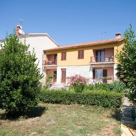 Unit 1 - Sea View 2-bedroom With Free Parking