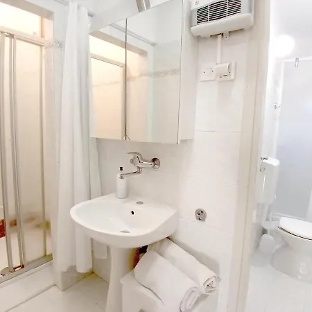 Unit 1 - Sea View 2-bedroom With Free Parking Appartement *